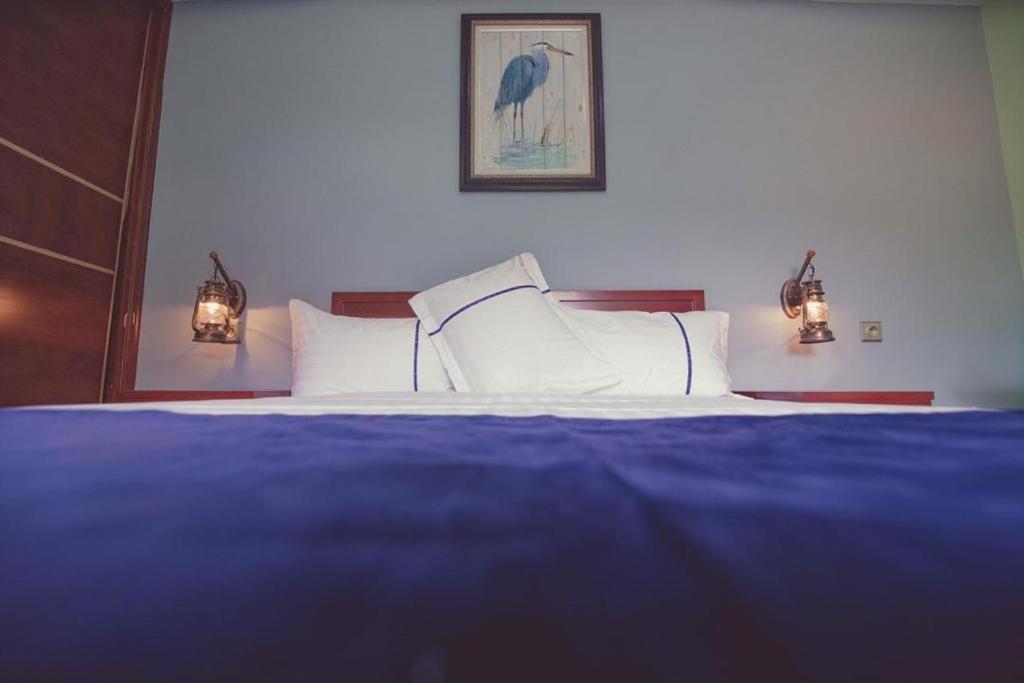Mont Bleu Hotel Либревил Екстериор снимка